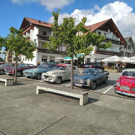 Gasthaus Krone Ubersaxen エクステリア 写真