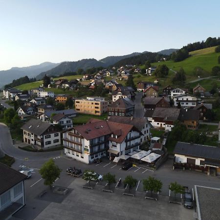 Gasthaus Krone Ubersaxen エクステリア 写真